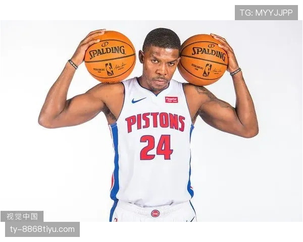 乔·约翰逊无球跑动拉开空间效率明显优于多位同位置老将