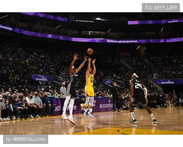 梅奥利用突破拉开与同位置后卫的得分差距提升球队进攻效率